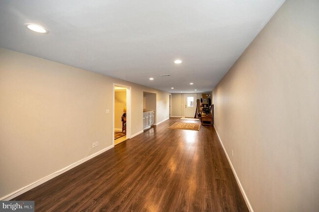 Building Photo - 212 Mt Pleasant Blvd