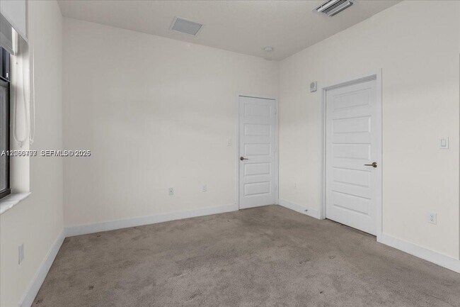 Building Photo - 8031 NW 104th Ave