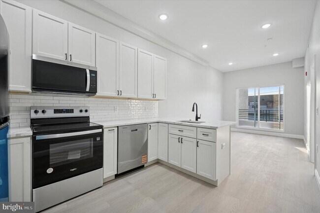 Primary Photo - 103 N 63rd St