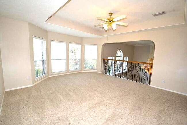 Building Photo - 5926 Solar Point Ln