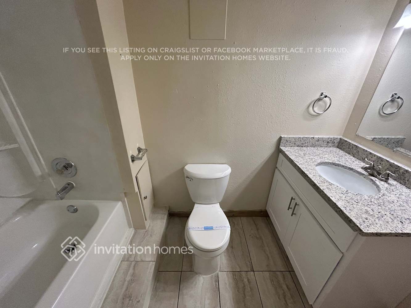 Building Photo - 5325 W 115th Pl