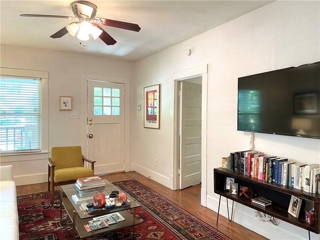 Building Photo - 1509 Canterbury St