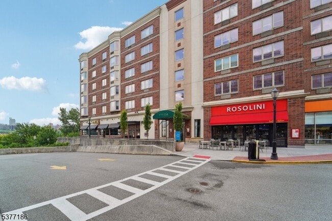 Building Photo - 6209 City Pl