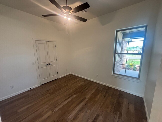 Building Photo - Wonderful 4 Bed 2 Bath Home in Norman