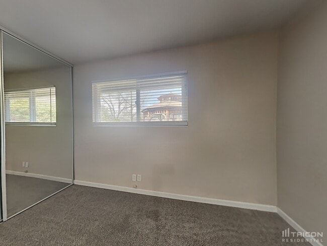 Building Photo - 810 Capstan Ct