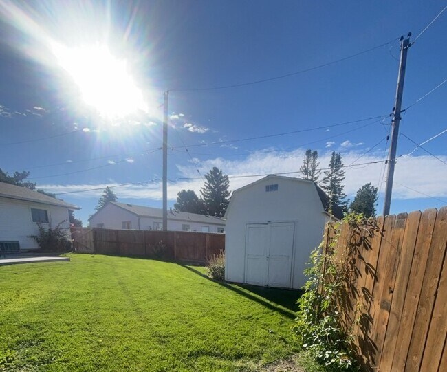 Primary Photo - 358 Bocage Dr