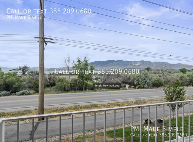 Building Photo - 1107 E Hatch Row