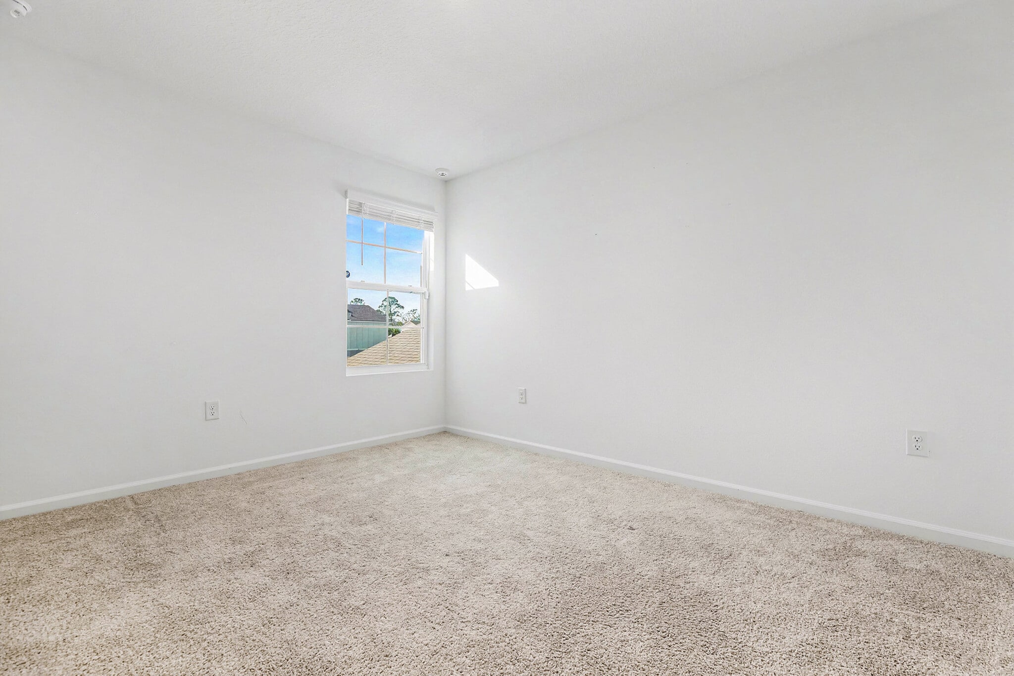 Building Photo - 9067 Gifford Dr