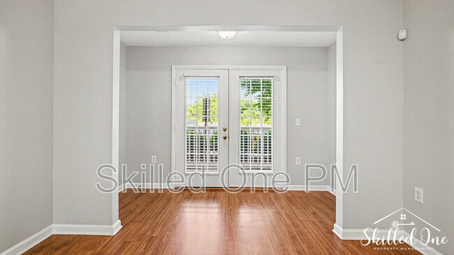 Building Photo - 1380 Heritage Pointe Dr