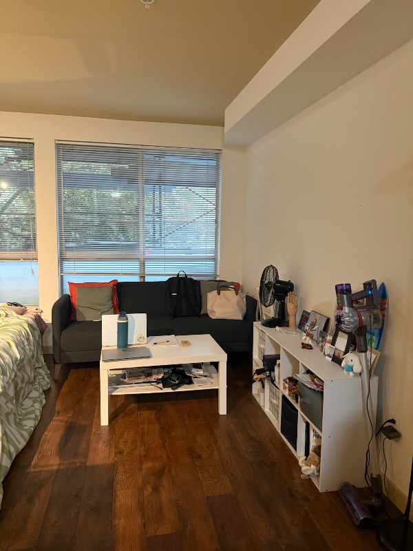 Building Photo - 1420 E Pine St