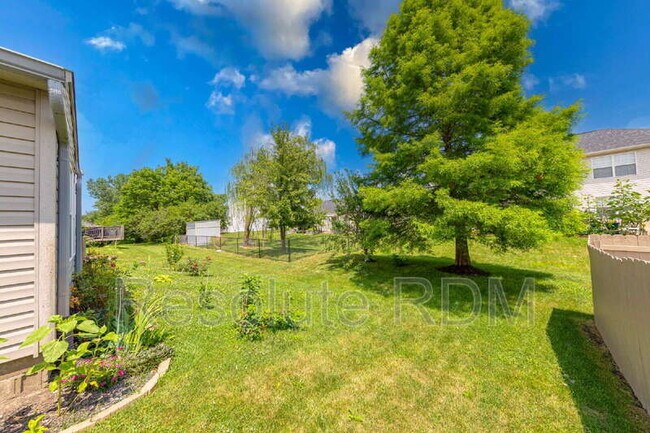 Building Photo - 2665 Foxbriar Pl