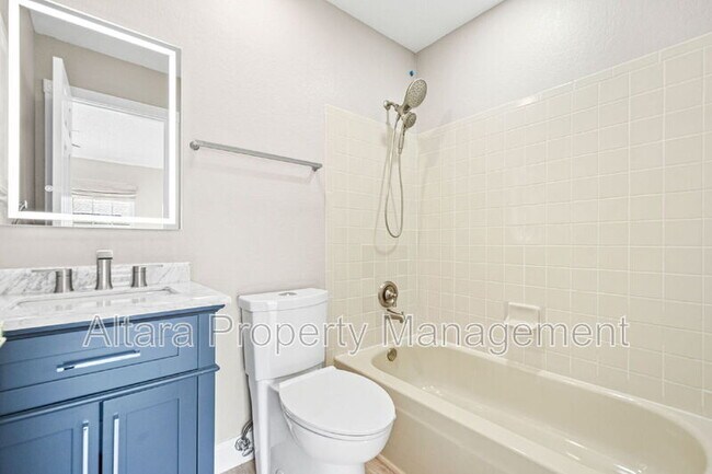 Building Photo - 2578 E Nichols Cir