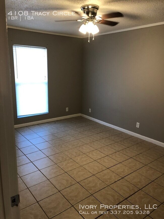 Building Photo - 4108 Tracy Circle Apt. 1