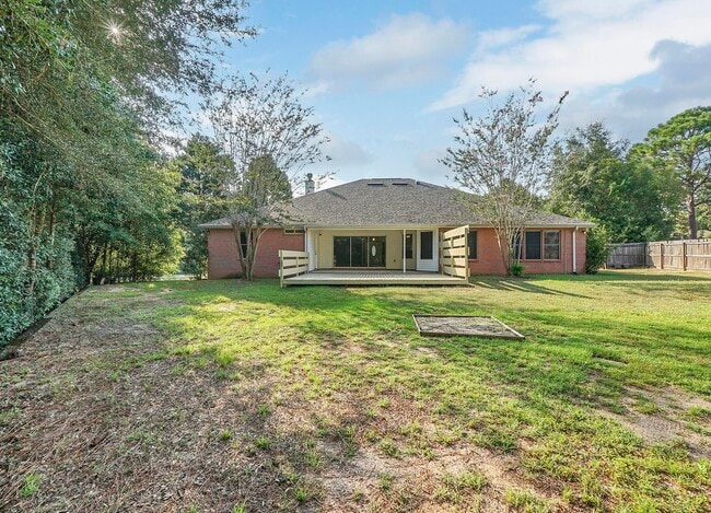 Building Photo - 5897 Saratoga Dr