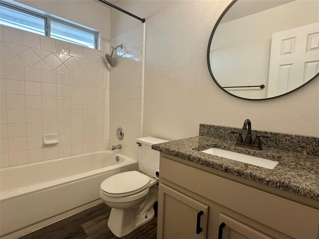 Building Photo - 5615 Taylorcrest Dr