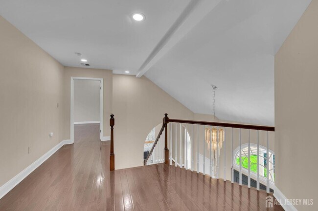 Building Photo - 4 Stults Dr