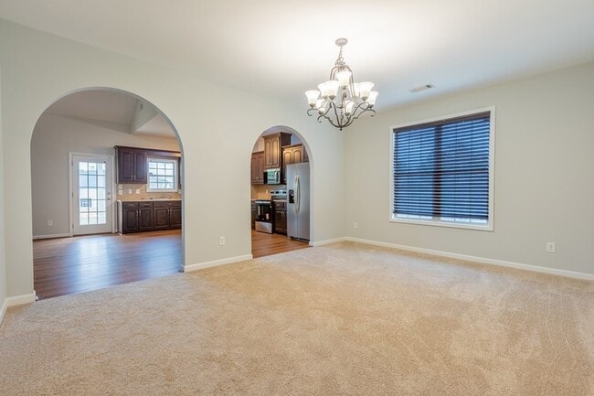 Building Photo - 4525 Village Ct