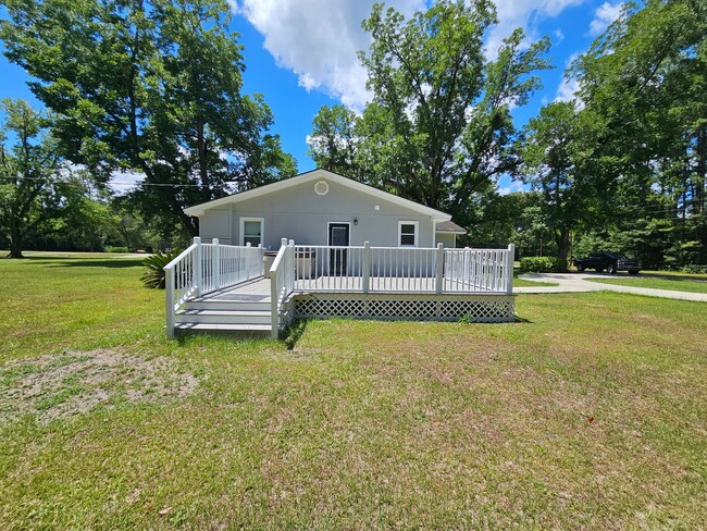 Building Photo - 23743 Hwy 46 Pembroke Ga.  with acreage