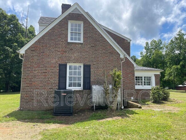 Building Photo - 10322 Cox Rd