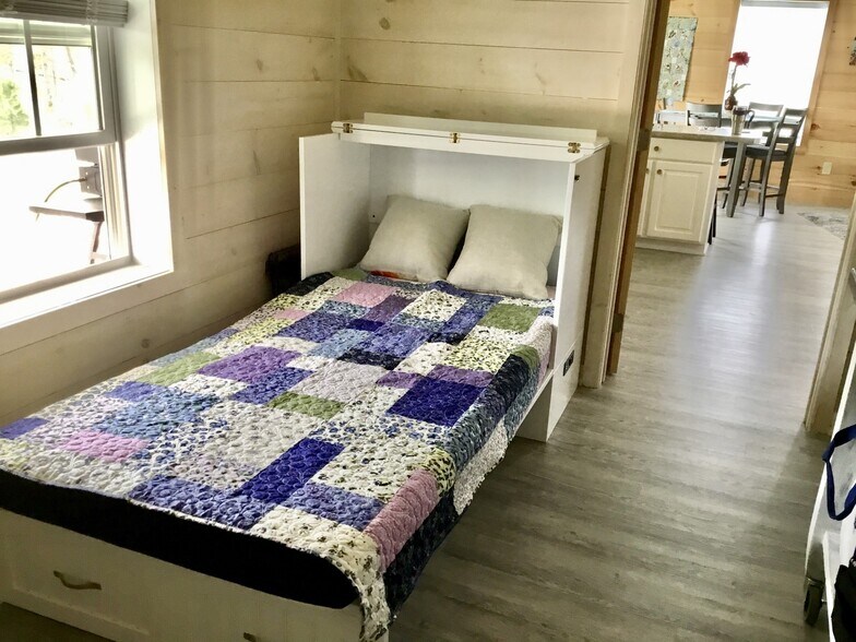 Building Photo - 134 Big Pine Rd