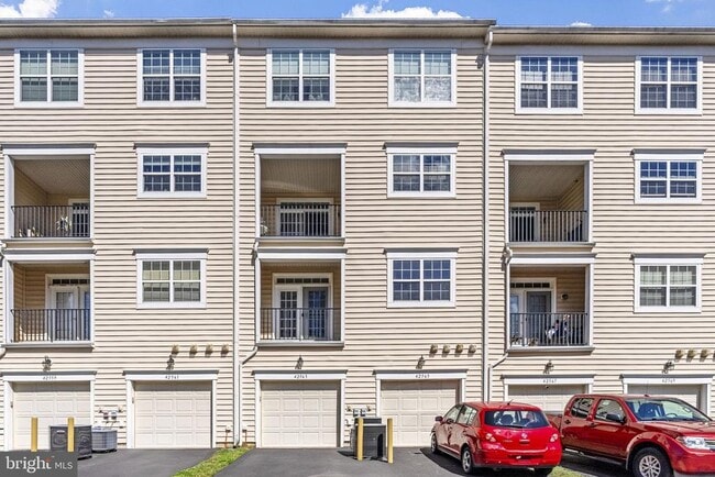 Building Photo - 42563 Highgate Terrace