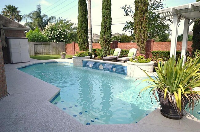 Building Photo - 11507 Aucuba Ln