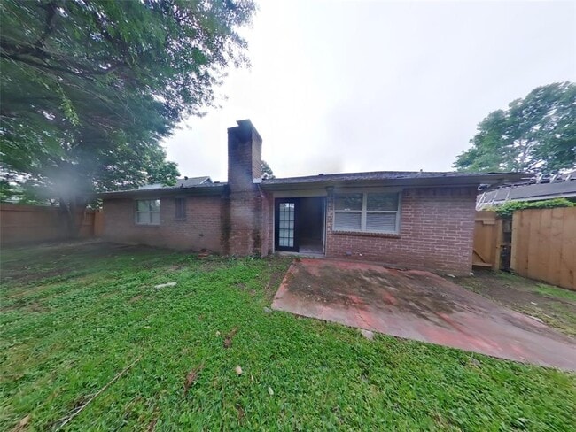 Building Photo - 6906 Falling Waters Dr