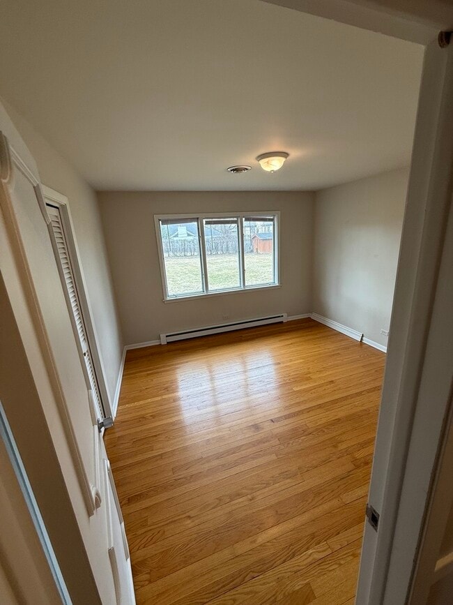 Building Photo - 3336 Overland Pass