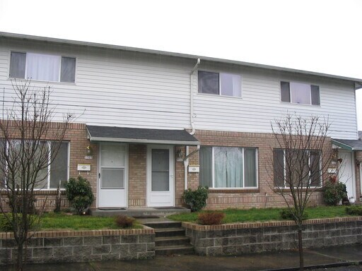 Building Photo - 5505-5509 NE 12th Av