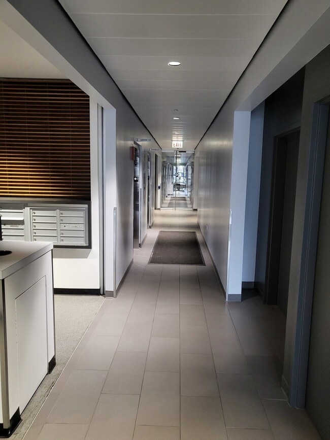 Building Photo - 235 W Van Buren St