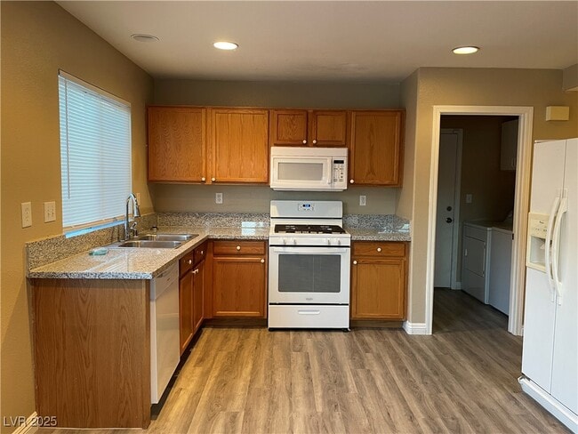 Building Photo - 9620 Christine View Ct