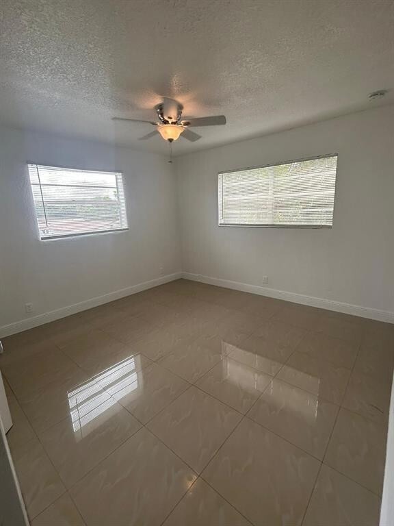 Building Photo - 110 SE 2nd St