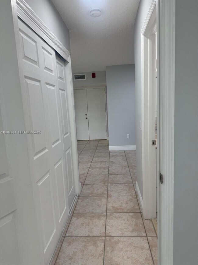 Building Photo - 11780 SW 18th St