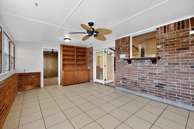 Building Photo - 5180 Fm 972