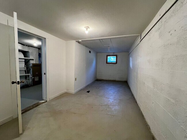 Building Photo - Non-Refundable & Security Deposit Total: $2100.00