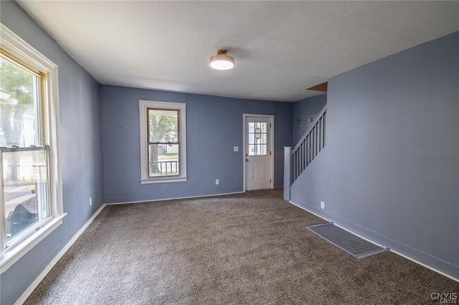 Building Photo - 348 Lenox Ave