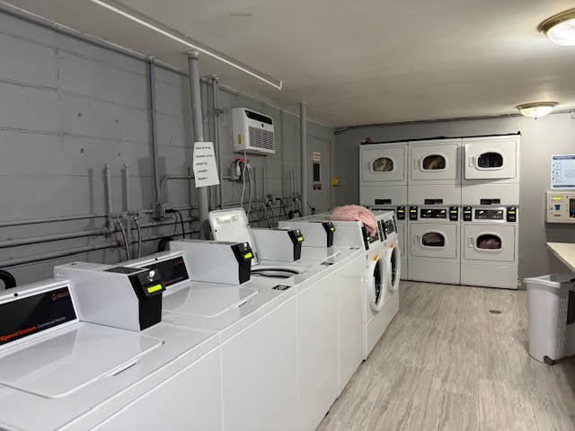 Building Photo - 8923 Knight Ave