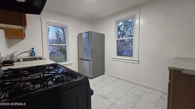 Building Photo - 1219 Mattison Ave