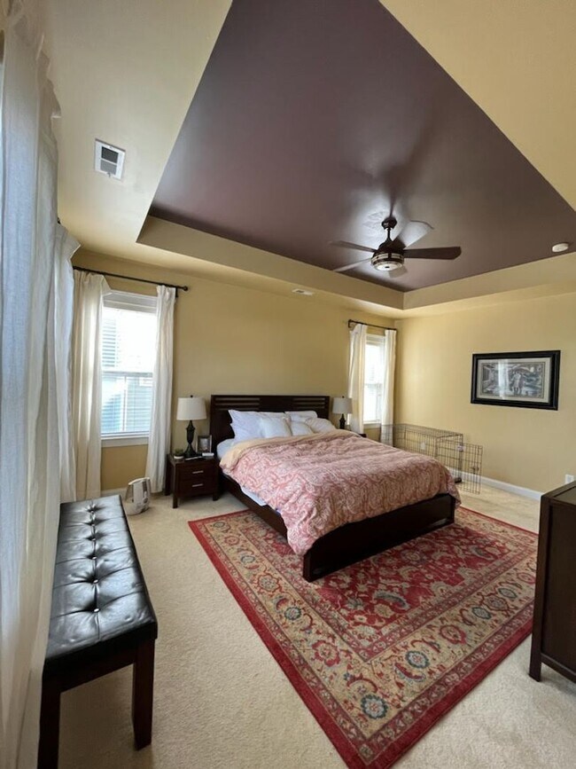 Building Photo - Upscale Home In Prime Huntersville Monteit...