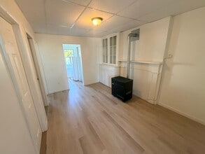 Building Photo - 280 4th St