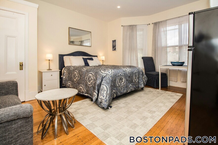 Building Photo - 14 Chiswick Rd