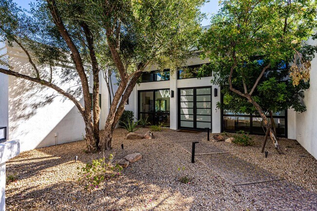 Building Photo - 9917 N 52nd St