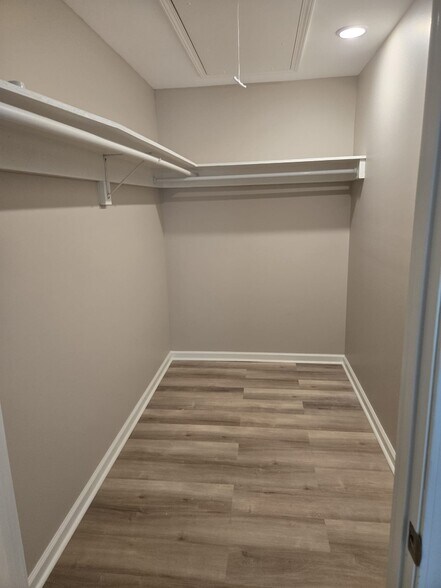 Building Photo - 4849 Wilson Rd