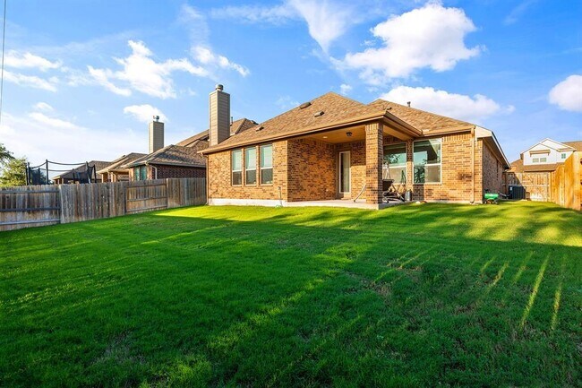 Building Photo - 2949 Diego Dr