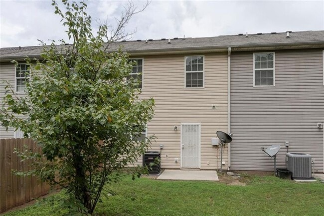 Building Photo - 6045 Capitol Knoll