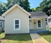Building Photo - **Price reduced** Move-in Ready!