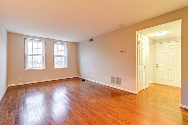 Building Photo - 3855 Rodman St NW