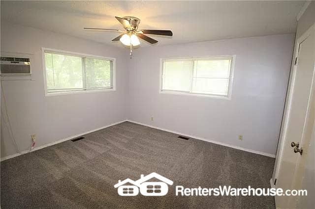 Building Photo - 9307 Stark Ave