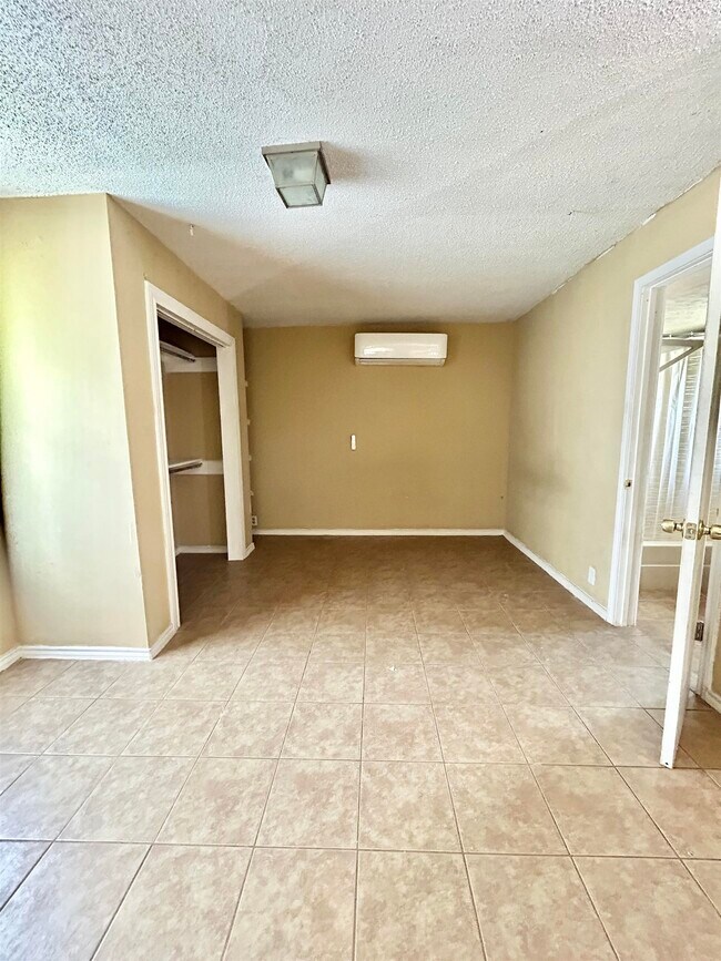 Building Photo - 116 Soledad Loop