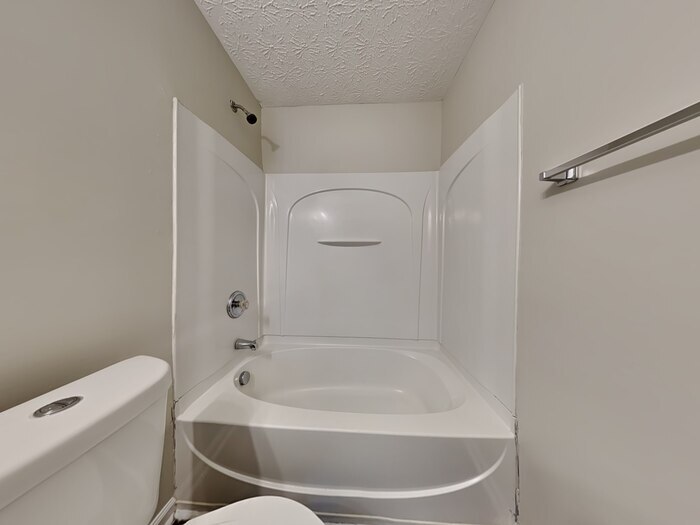 Building Photo - 4778 Tuong Yen Ct